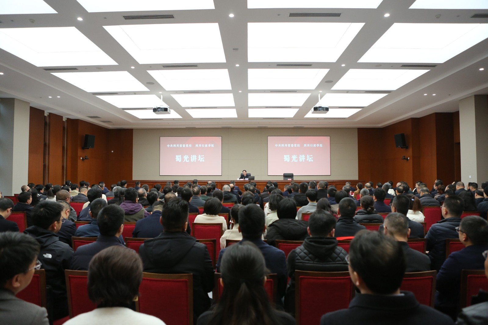 微信图片_20250307153540_副本.jpg