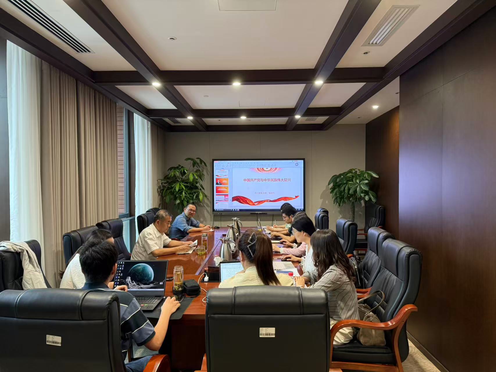 1759974229542.jpeg 392170_1759974205_hd.jpeg